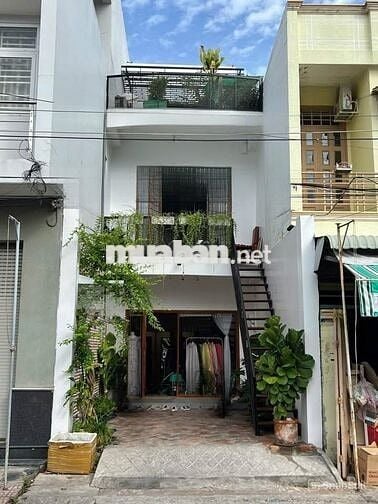 Bán gấp căn nhà 1 trệt 2 lầu ở Trung tâm Gò Dầu 120m2 - SHR- giá 790tr