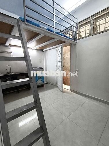 CHÍNH CHỦ CHO THUÊ PHÒNG CÓ GÁC FULL NT CÓ MÁY GIẶT RIÊNG Ở CỘNG HÒA