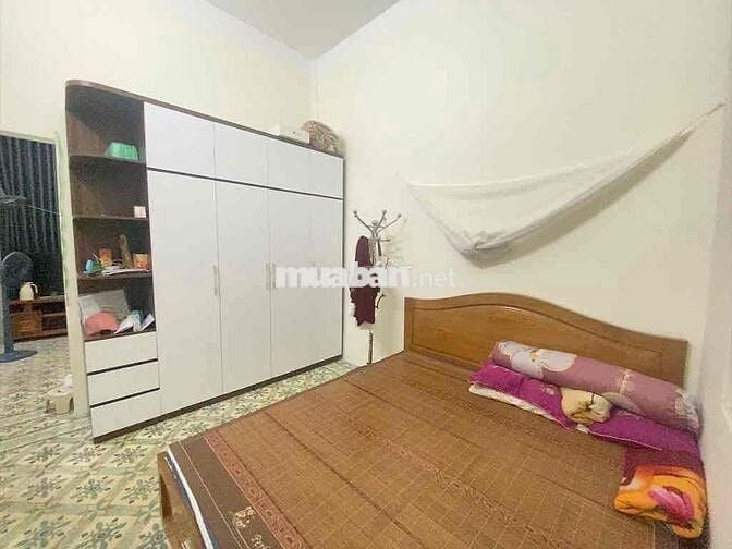 Cần bán 51m2 3T, 2N ngõ thông gần đường Lê Lợi, Hà Đông