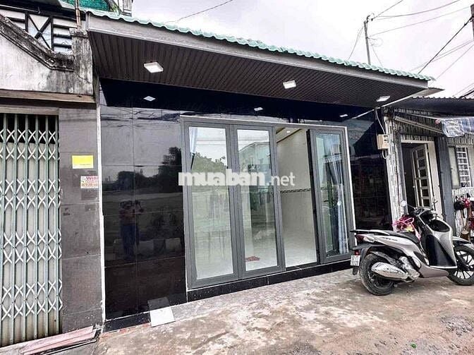 Tôi Chính Chủ cần bán nhà gần chợ thới tứ huyện hocmon hcm