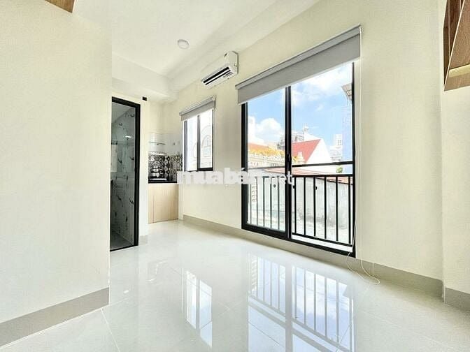 Phòng Đẹp Giá Rẻ - Cửa Sổ Thoáng Full Tiện Nghi ngay Dương Quãng Hàm