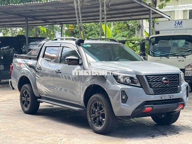 Nissan Navara 2022 Pro-4X 2.3 AT 4WD - 29000 km