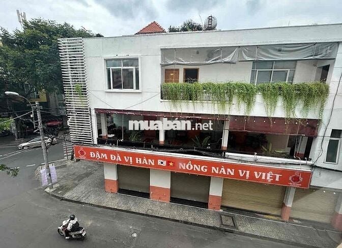 Sang nhượng mặt bằng 2 mặt tiền, đông dân cư
