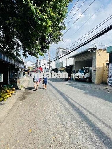 HÀNG HIẾM - GIÁ TỐT LÔ ĐẤT THỔ CƯ ĐƯỜNG NHỰA XE HƠI NGAY PHẠM VĂN ĐÔNG
