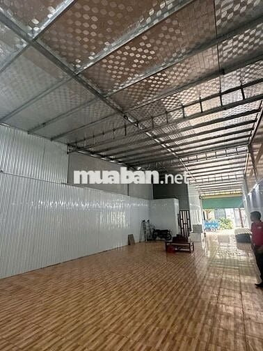 Thuê kho xưởng quận 7 DT 200m xe cont tận cửa, không cấm giờ.