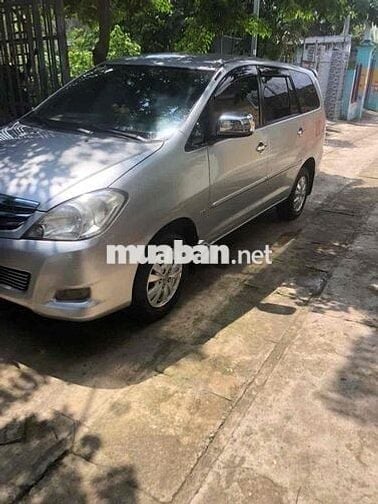 Toyota Innova 2008V- 121000 km