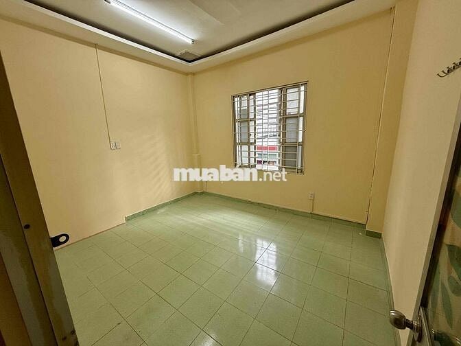 Phòng trọ 12m2 đường Nguyễn Thái Bình, Tân Bình