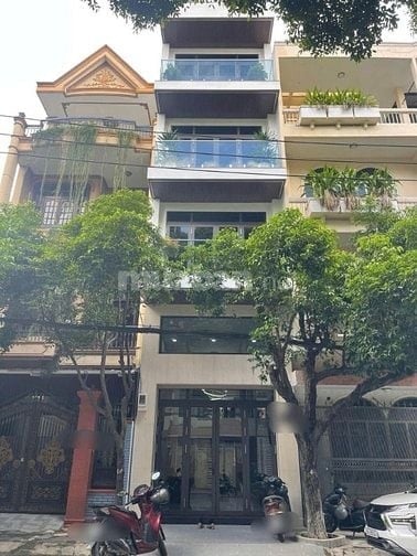 Duy nhất khu Bàu Cát. Nhà 5 tầng (4,6x19m). 88m2. Đường nhựa 10m