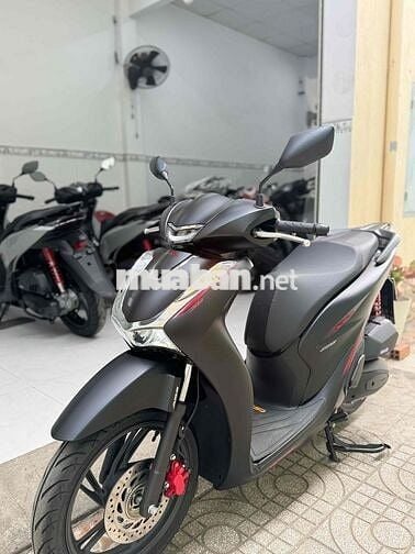 SH 160 ABS 2025 Đen Đặc Biệt odo 61km Mới 99.99%