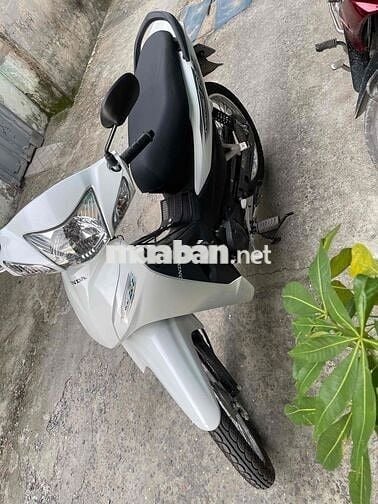 xe mới mua dư nên bán