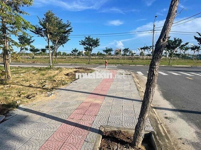 Đất khu đô thị 7b Đà Nẵng đường 20.5m sát biển bán nhanh