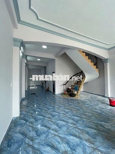 Cần cho thuê MẶT BẰNG TẦNG TRỆT  nhà đường số 1 Bình Hưng gần BX Q8