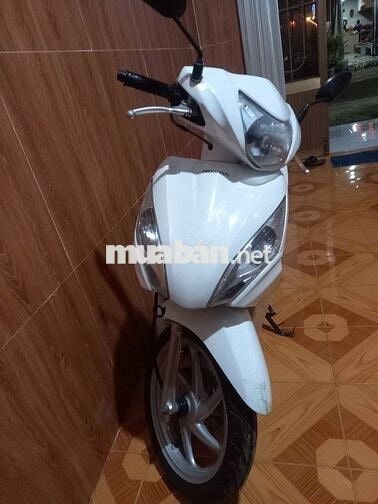 Nhà dư xe Vision 2014 không dùng nên nhượng lại