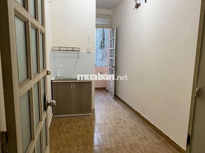 Phòng mới như hình hẻm 217 Bùi đình túy có bếp WC, máy nước nóng