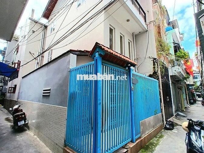 BÁN NHÀ ĐẸP NGUYỄN TIỂU LA- P.8 QUẬN 10- 40m² (4.4 x 9m) – 3 Tầng-
