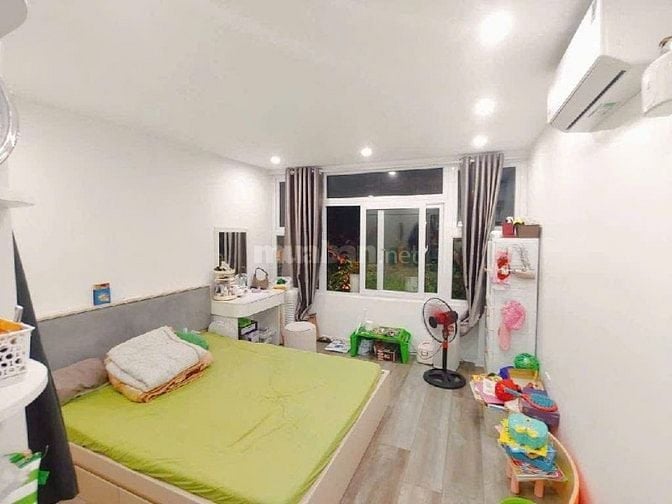 Căn hộ chính chủ mặt đường Trương định, Minh khai