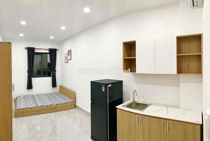 Phòng 22m2 cs thoáng mát, full nội thất ngay Dương Bá Trạc