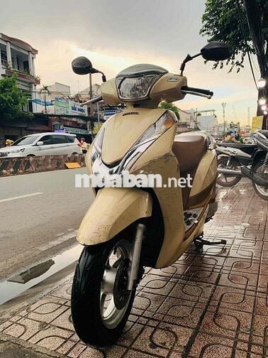 Thang lý xe lead 2013