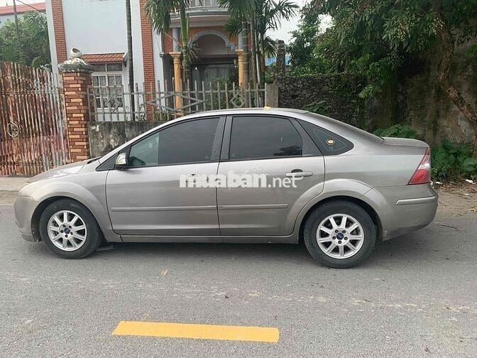 gia đình muốn đổi xe rộng hơn muốn bán