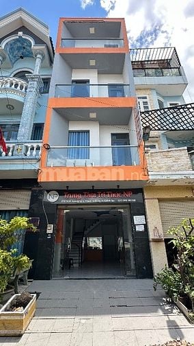 Nhà Giá rẻ nhất khu vực 3 Lầu 62m Hẻm 8m Thông 