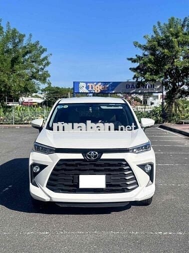Toyota Avanza Premio 2022 CVT Tự Động Lướt