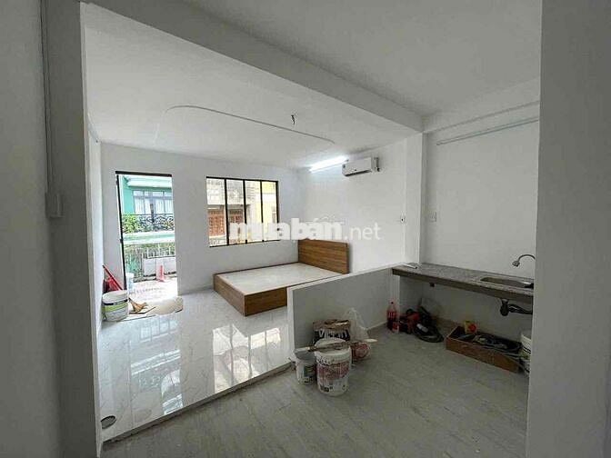 Cho thuê phòng 30m2, Ban công rộng - Bùi Đình Tuý P12 Bình Thạnh