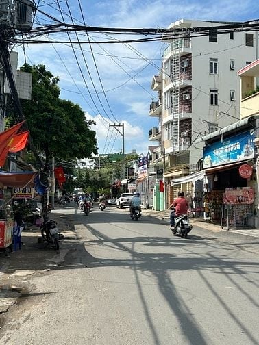 Bán căn nhà góc 2 mặt tiền đường Nguyễn Tuyển - P.  Bình trưng Tây 