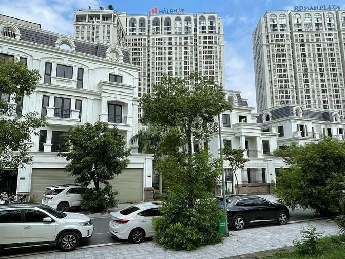 Cho thuê nhà thô liền kề 90m2 x 4 tầng, lô góc 2 mặt tiền Hải Phát Rom