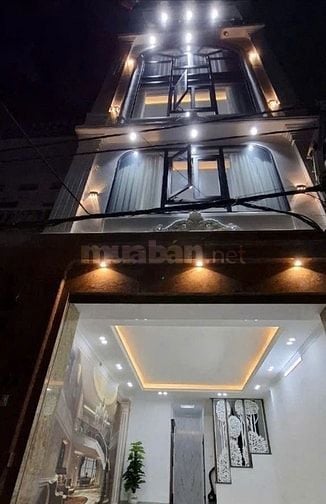 CHUYỂN CÔNG TÁC NÊN CẦN BÁN GẤP TOÀ ,7  TẦNG SÁCH VALI VÀO Ở LUÔN