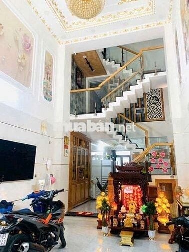 Lê Văn Quới giáp Tân Phú 64m2 5 tầng hẻm 8m thông 6PN chỉ 8,2 tỷ