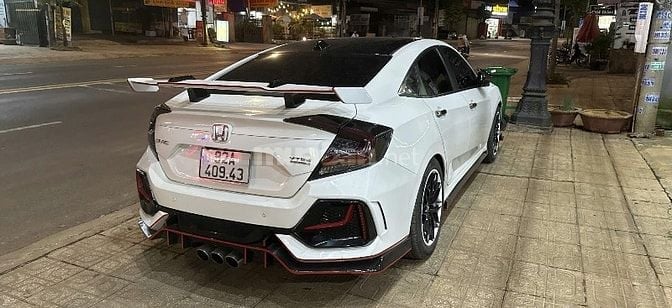 CIVIC 1.5L VTEC cuối 2017 Lên 150m tiền đồ chơi đồ zin còn đủ odo 78,6