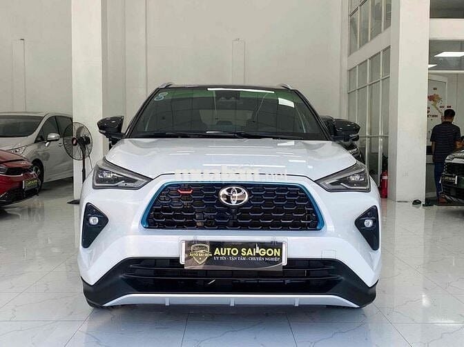 Toyota Yaris Cross 2023 HEV - 8600 km