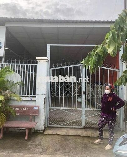 Nhà cấp 4 Gần Bưu Điện Hóc Môn 110m2 SHR , 680 triệu còn TL