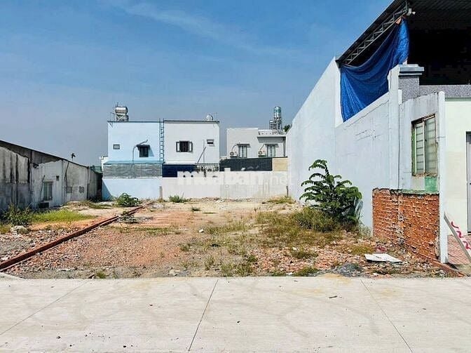 Cách Bò Tơ Hồng Đào 700m Cần Bán Miếng đất 212m2 full TC chỉ 570tr SHR