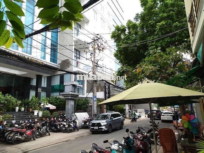 Nhà mặt tiền khu vực đông dân cư, cao ốc văn phòng,khách sạn