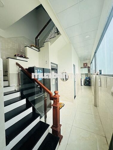 BÁN NHÀ LÔ GÓC 2 MT ĐƯỜNG SỐ 8, LINH XUÂN