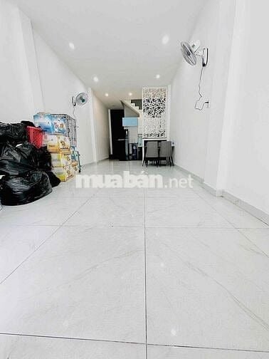 Nhà nguyên căn 3pn-2wc-Hẻm xe hơi-Đủ nội thất