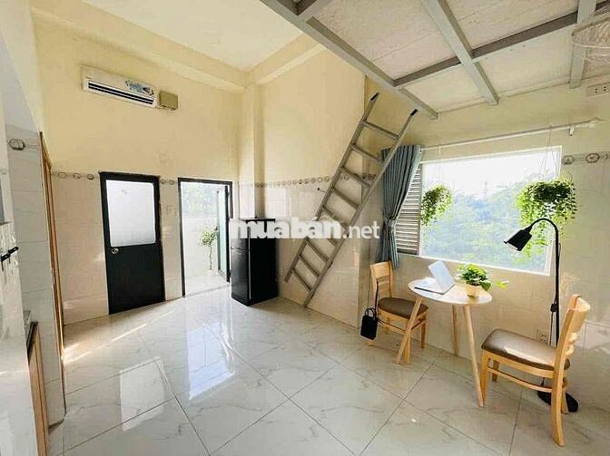 Phòng máy lạnh free xe k gác - có gác, cửa sổ- ban công 3tr2-4tr2