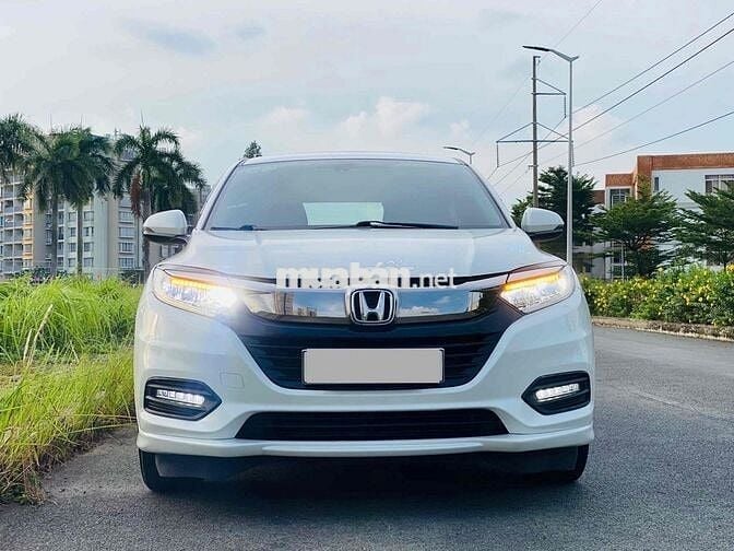 Honda HR-V Trắng Đời 2018 - bản Full - 61.000 km