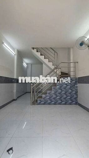 Nhà bán 4m × 7m lầu suốt 2p 2wc