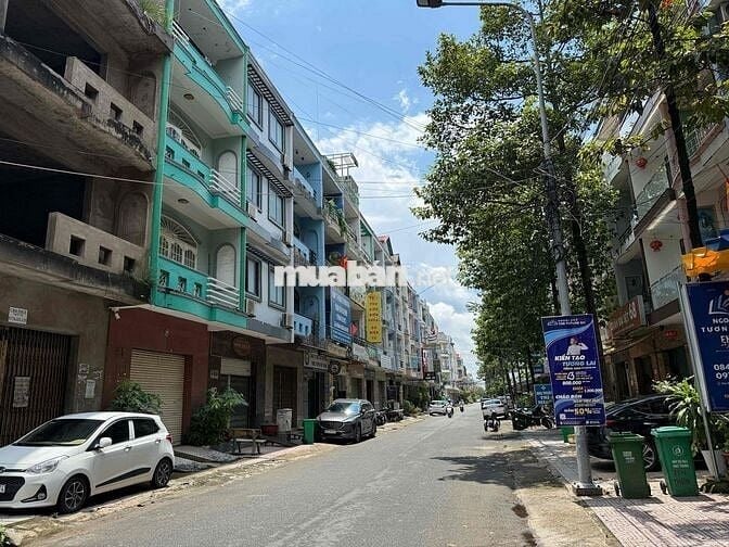bán nhà 1 trệt 3 lầu  Mặt Tiền Đường N1 Phường Bửu Long Tp.Biên Hoà