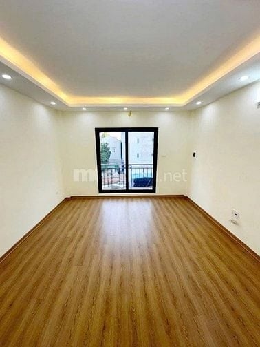 CHO THUÊ NHÀ PHỐ ĐÀM QUANG TRUNG – LONG BIÊN – NGAY CHÂN CẦU VĨNH TUY 