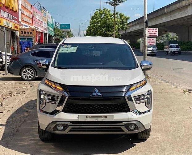 Mitsubishi Xpander AT Premium 2022 - 24000 km