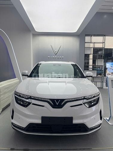 VinFast Vf8 Plus 2025 giao ngay với nhiều ưu đãi hấp dẫn