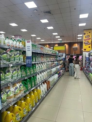 TUYỂN GẤP NHÂN SỰ QUÝ TƯ, PHỤ KHO BÁN HÀNG