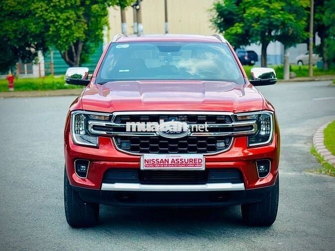 Ford Everest 2022 Titanium 2.0L AT 4x2 - Form Mới