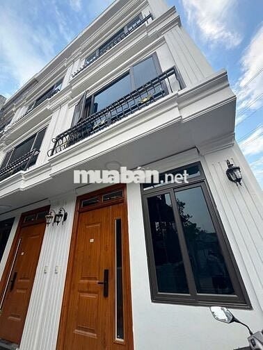 NHÀ 4T*32M2- THIẾT KẾ ĐẸP-TRUNG TÂM THỊ TRẤN-Ô TÔ ĐỖ CỔNG- GIÁ 3,25 TỶ