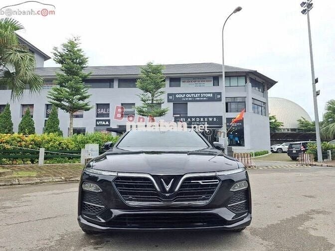 VINFAST LUX A 2.0 BẢN NÂNG CAO SẢN XUẤT 2022