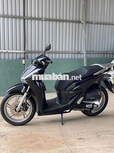dư dùng cần bán odo 7k4 ít sài như mới.