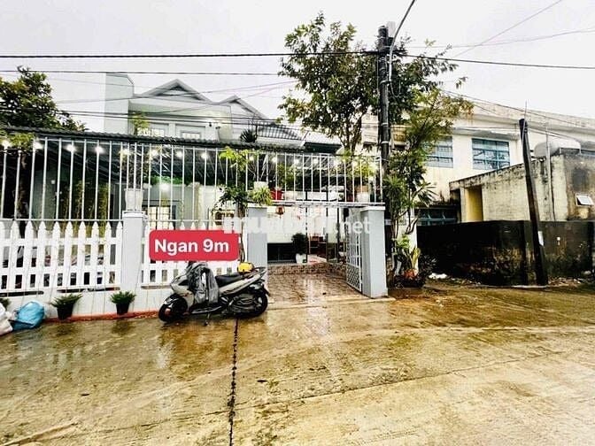 Chính chủ gửi Bán Căn Nhà biệt thự 2 mặt tiền 2 tầng Hoà Xuân